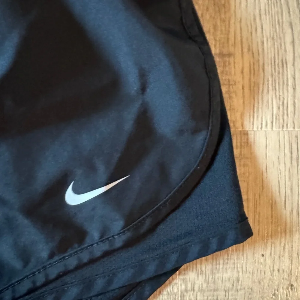 Nike Dri-Fit Black Athletic Running Shorts Women’s Size Medium